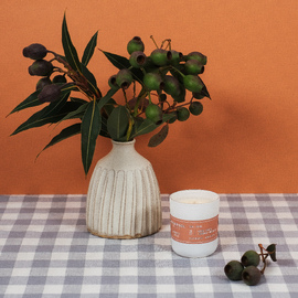 Jasmine · Vanilla · Honeysuckle Aromatic Candle [P04-175]