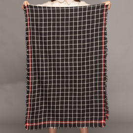 Scarf Maris | 100% Australian Merino Wool | Black Check