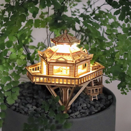 Woodland Outpost Tiny Treehouse
