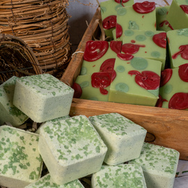 Luxury Bath Bomb | Apple Orchard | Available in-store and at our Civic Centre market stall exclusively this Apple & Grape Weekend