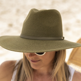 Sundaise | Packable Hat |  Isabelle Raffia Panama Hat