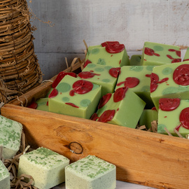Luxury Soap Bar | Apple Orchard | Available in-store and at our Civic Centre market stall exclusively this Apple & Grape Weekend