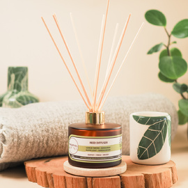 Lemon Thyme · Bergamot · Olive Leaf · Sandalwood Reed Diffuser