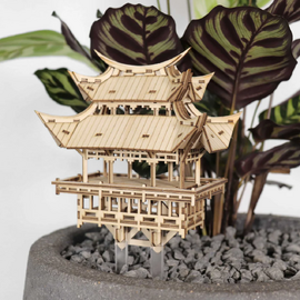 Tropical Lookout Tiny Treehouse