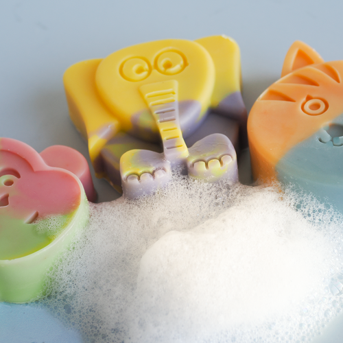 Rainbow Critter | Blackberry & Vanilla