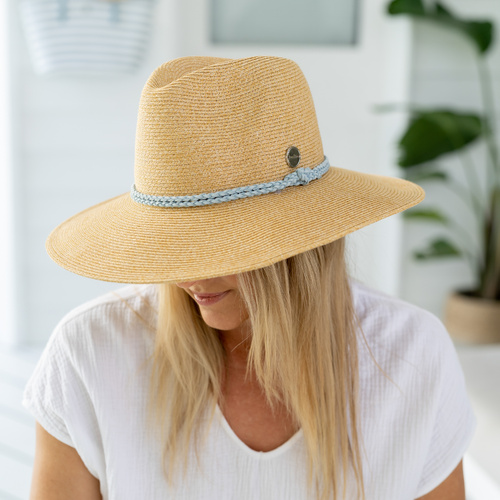Sundaise | Packable Hat | Annie with Aqua Plait Band
