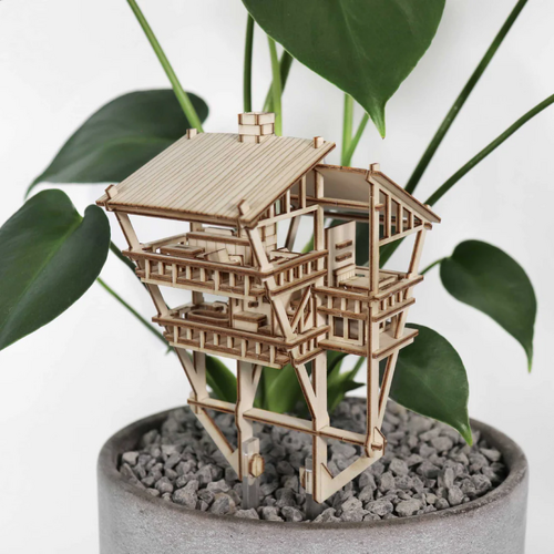 Tropical Lookout Tiny Treehouse